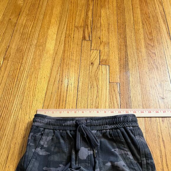 Athleta Pants Womens 4 Green Camo Jogger Sweatpants - Picture 8 of 11